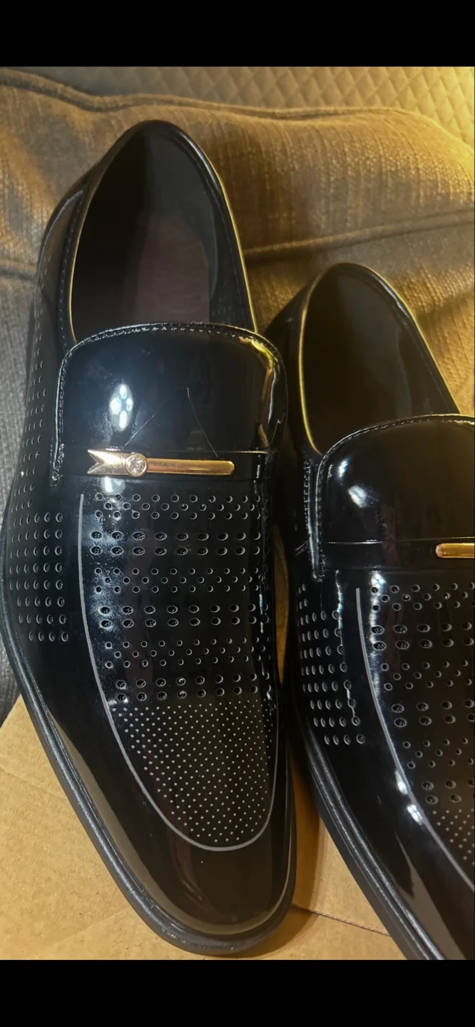 Men's Black Patent Leather Dress Shoes, Size 9.5 image indicator(2)