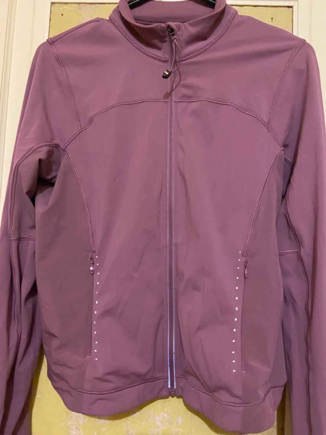 Lululemon full zip up jacket szM image indicator(2)