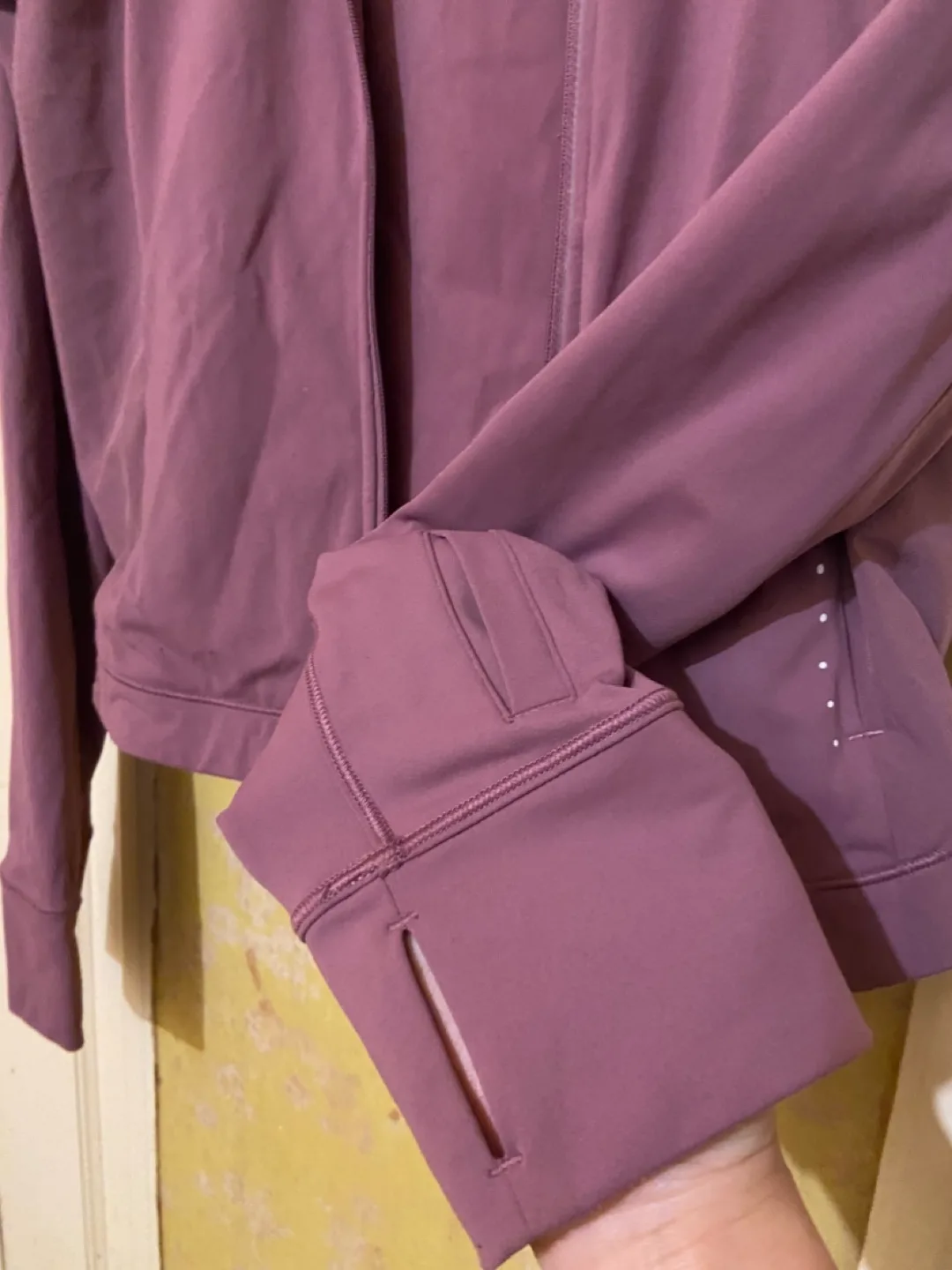 Lululemon full zip up jacket szM image indicator(6)