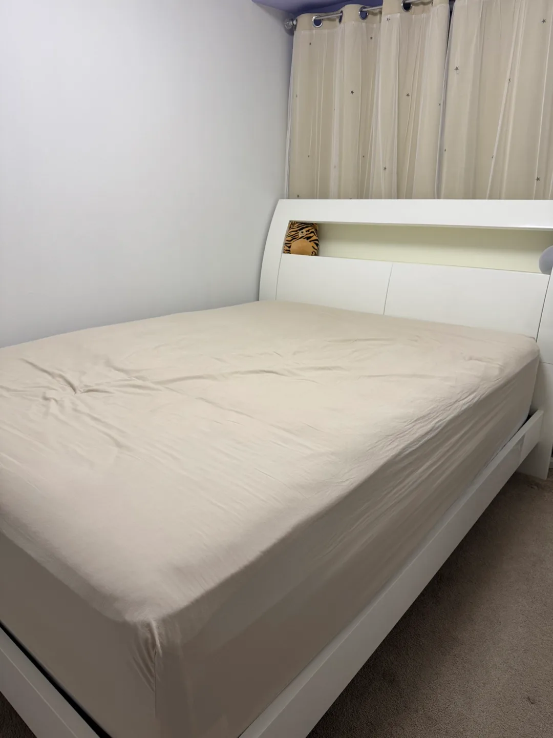 Double .Size White Modern Bed Frame with Built-in Shelves image indicator(4)