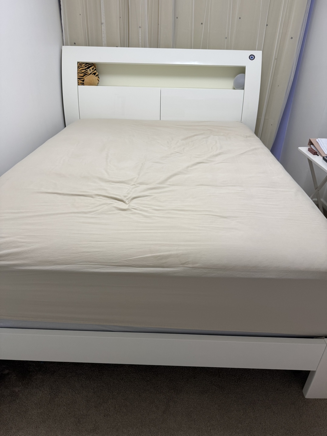 Double .Size White Modern Bed Frame with Built-in Shelves - photo 5