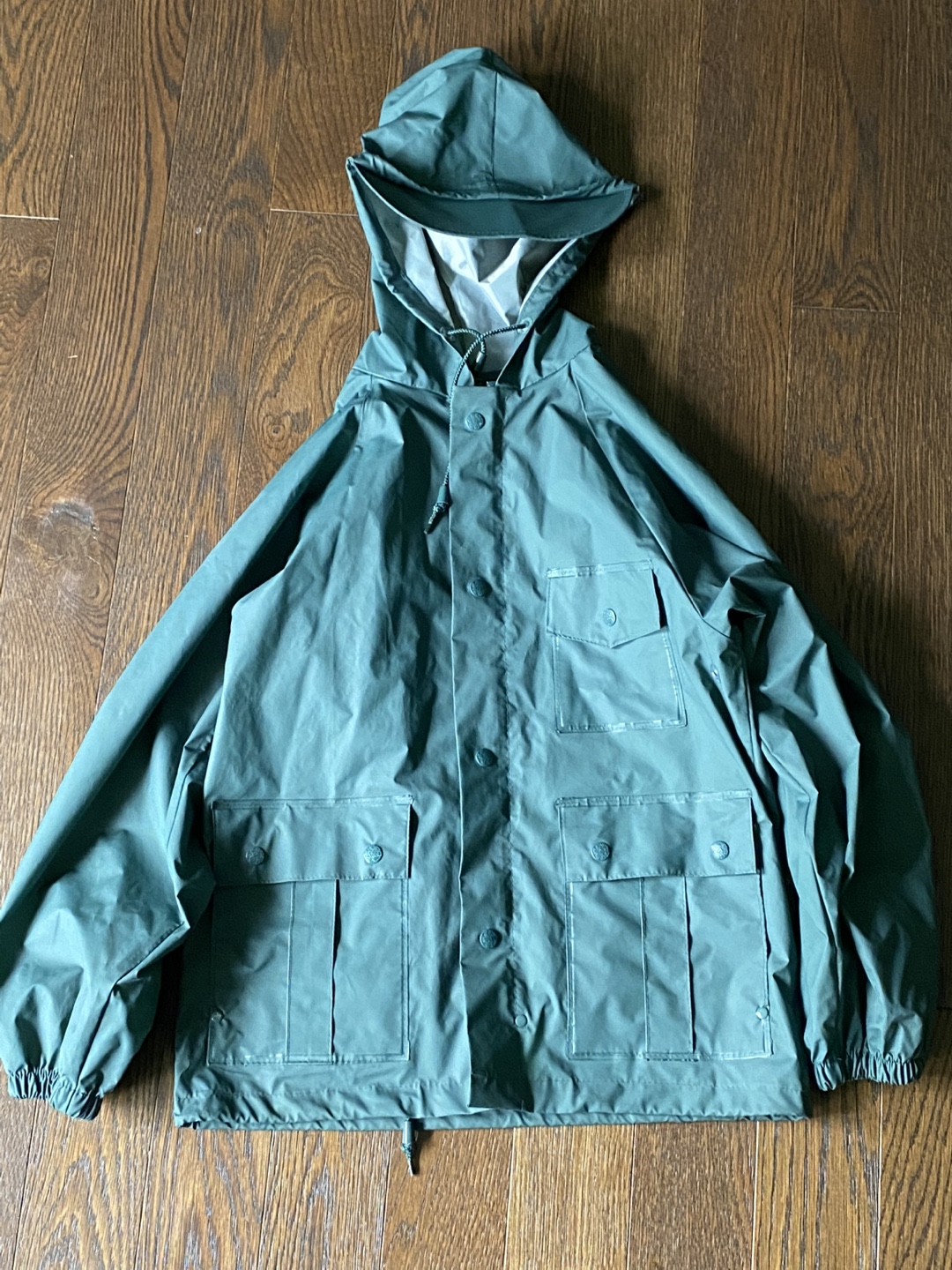 Bass Pro Shop Hooded Rain Jacket