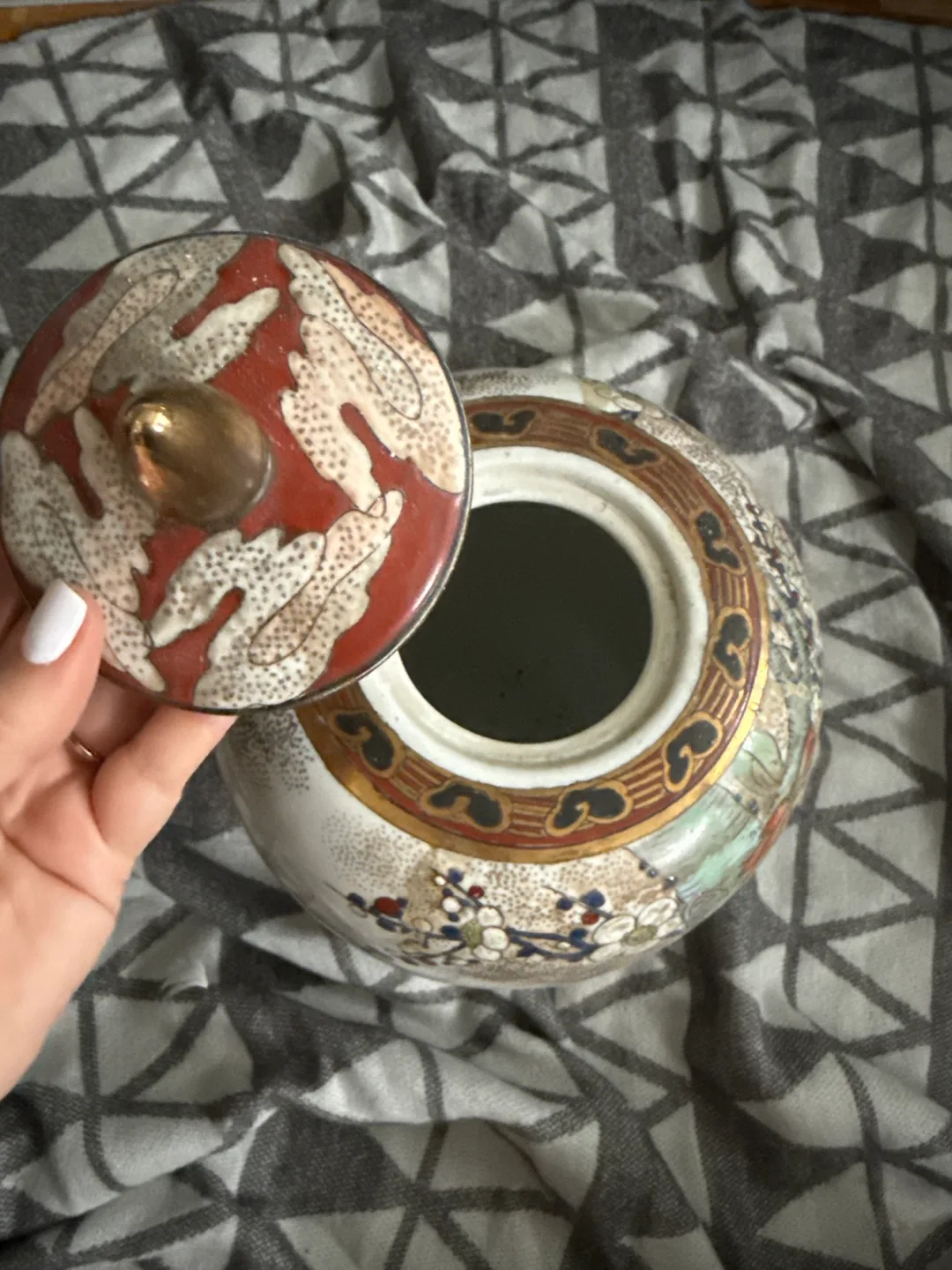 Vintage Asian-Inspired Porcelain Jar with Lid image indicator(2)