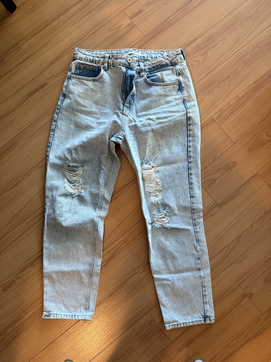 Koton Jeans Mom Fit Light Wash Distressed Denim Size 30
