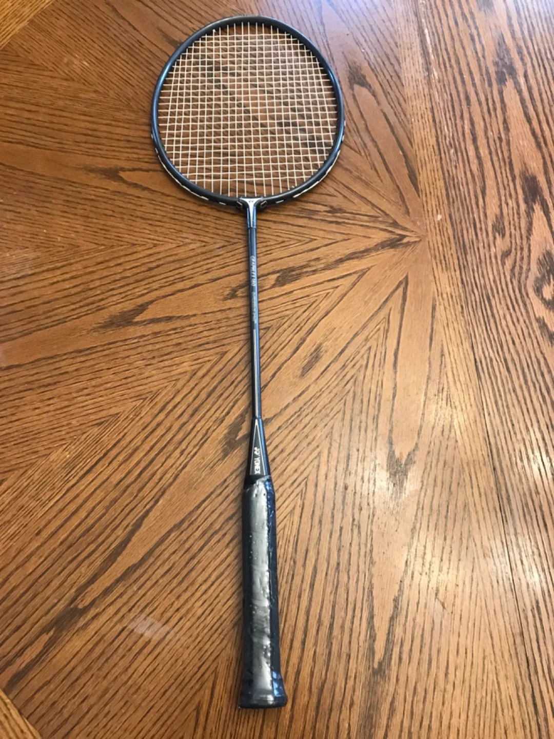 Yonex Graphlex 180 Badminton Racket image indicator(2)