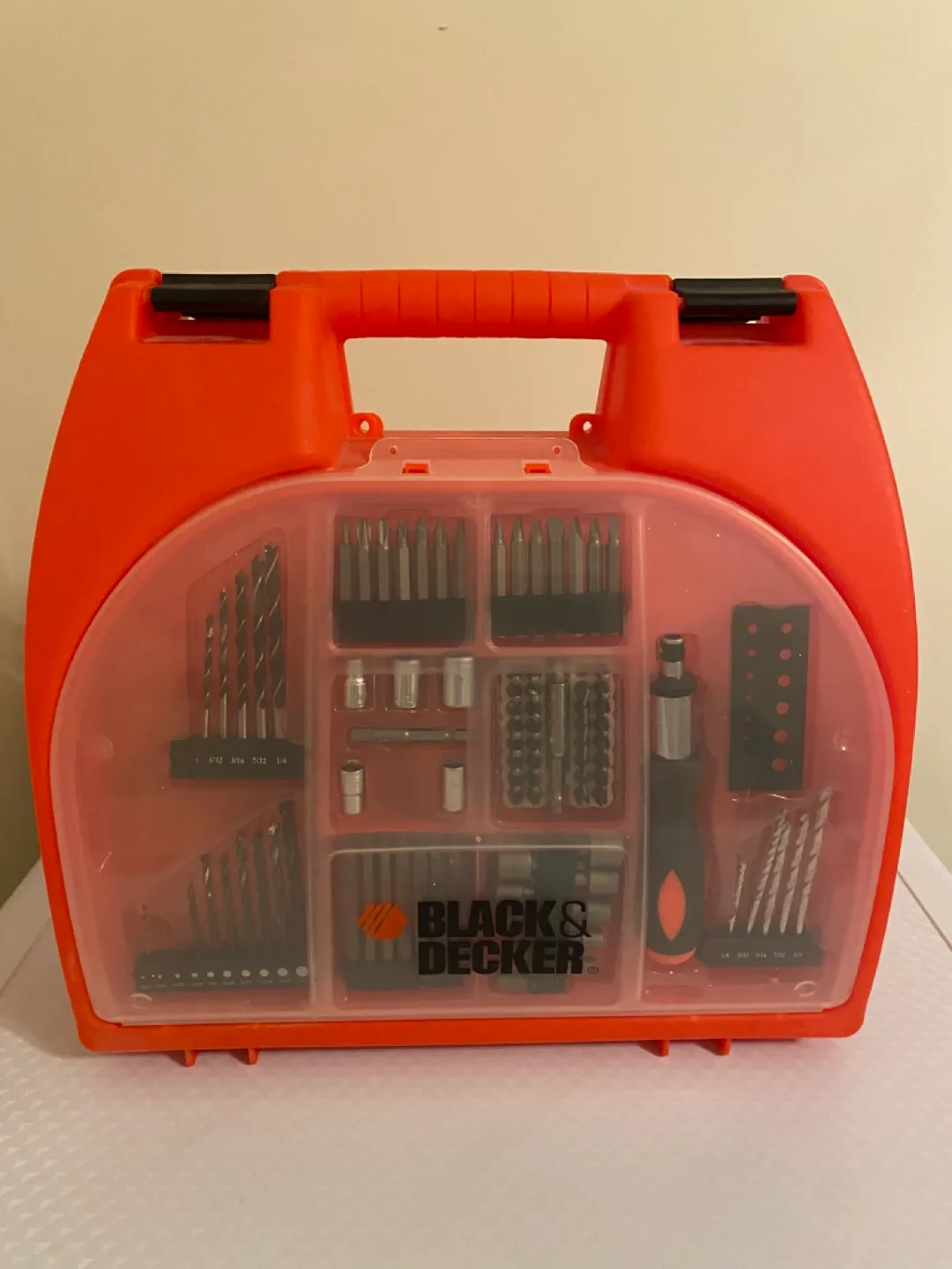 Black & Decker Cordless Drill with Accessory Kit image indicator(2)