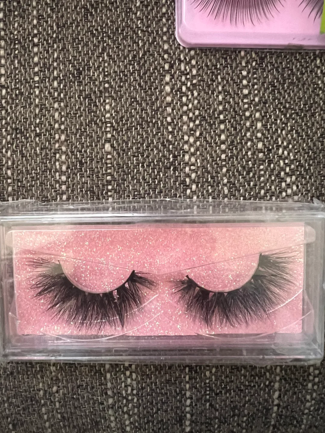 Sephora False Eyelashes with Adhesive image indicator(3)