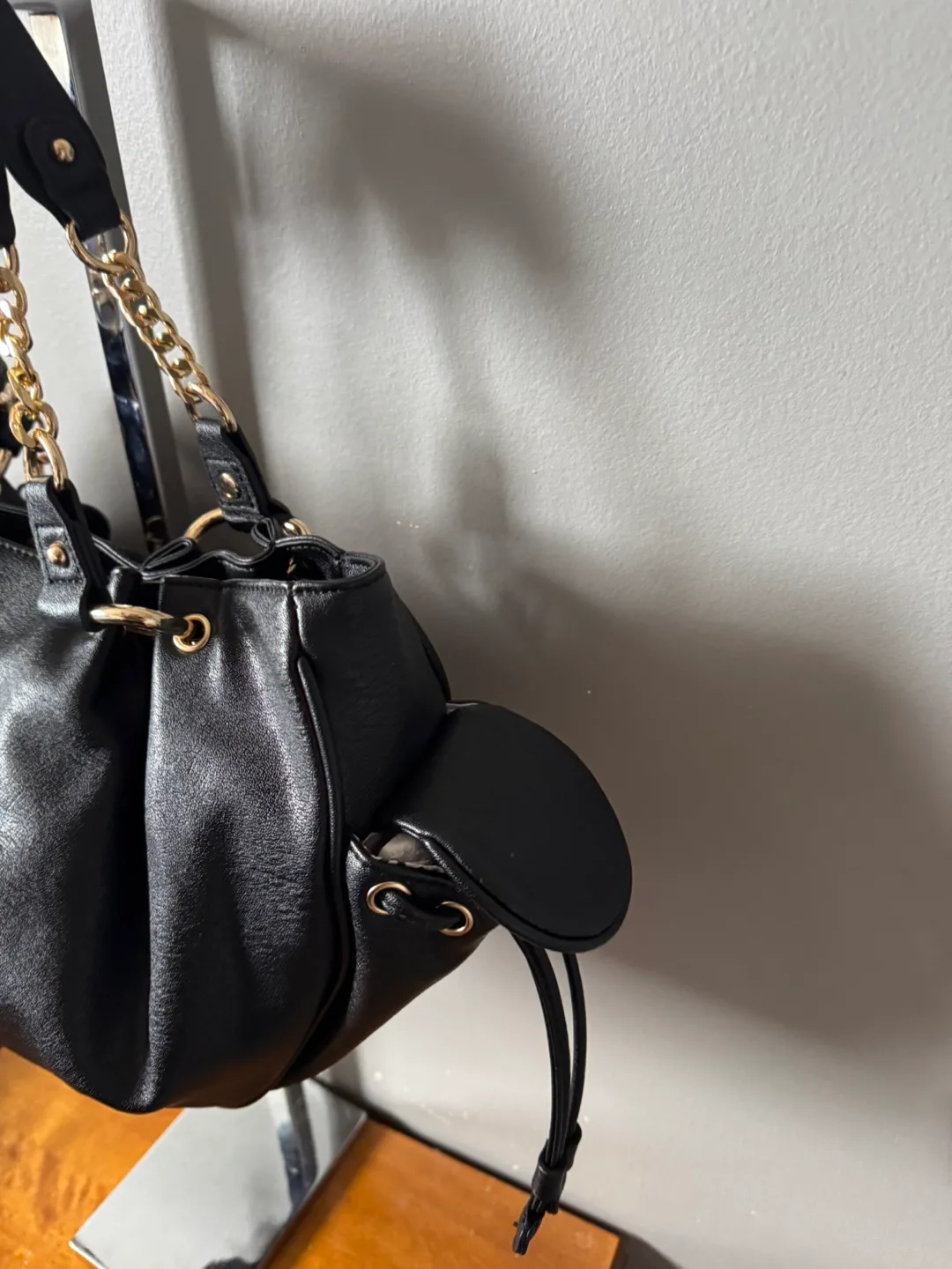 Juicy Couture shoulder bag & wallet set image indicator(2)