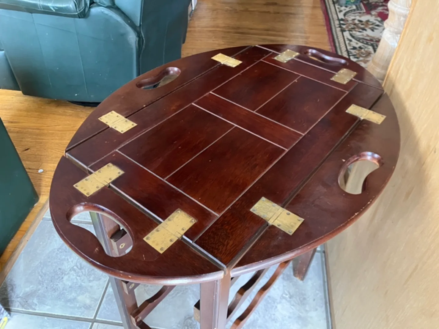 Vintage Wooden Wine Rack with Serving Tray