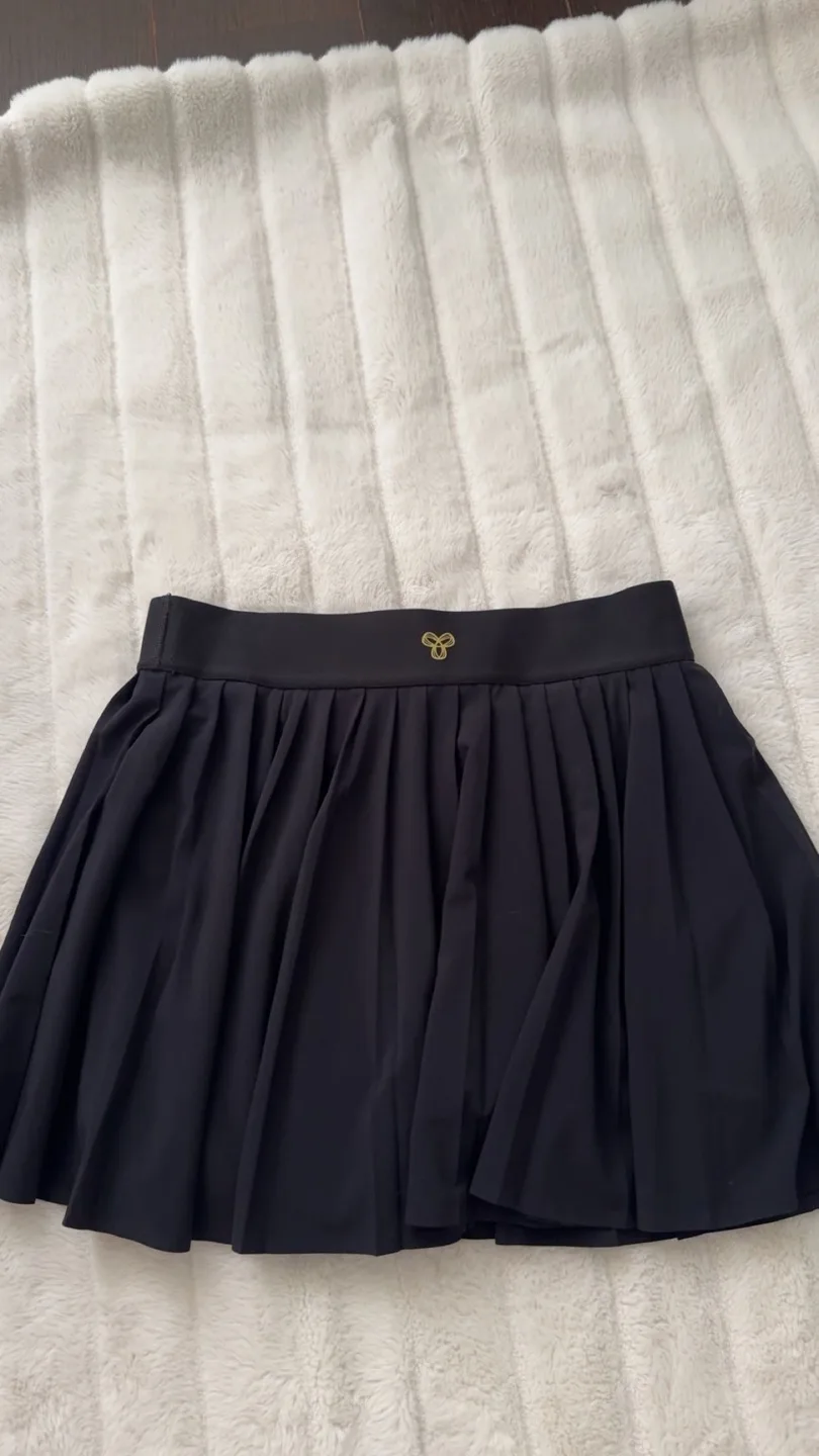 Aritzia Golden Movetech™ Tennis Pro Micro Skirt image indicator(2)