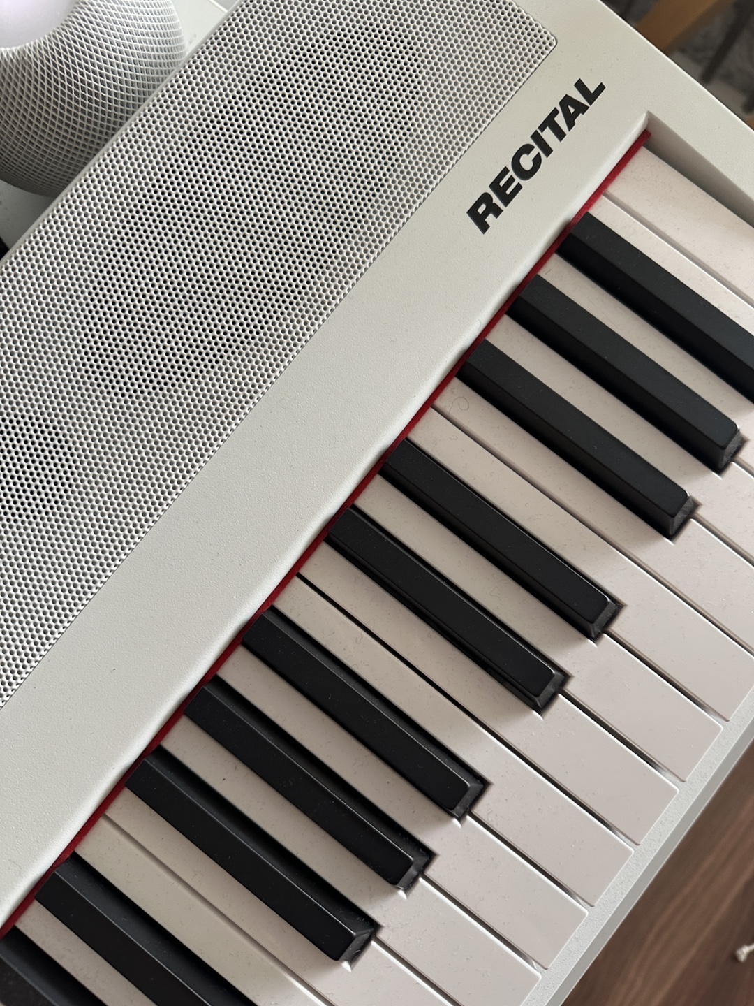 Alesis Recital - 88 Key Digital Piano Keyboard (White) - photo 3