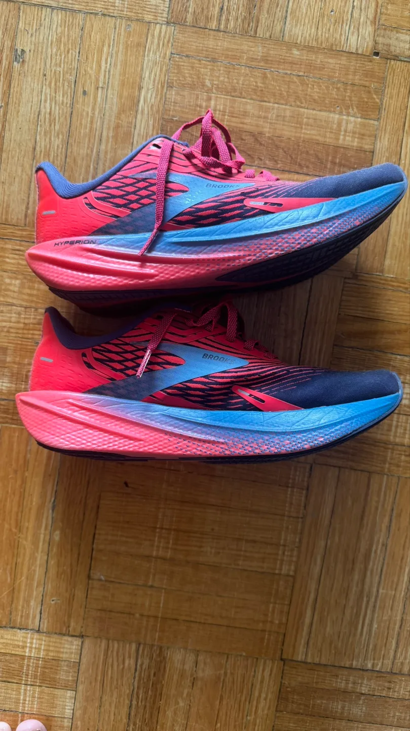 Brooks Hyperion Max women’s running shoes image indicator(2)