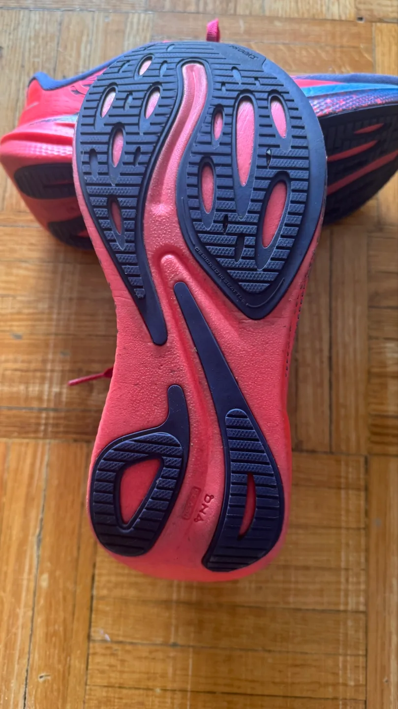 Brooks Hyperion Max women’s running shoes image indicator(3)