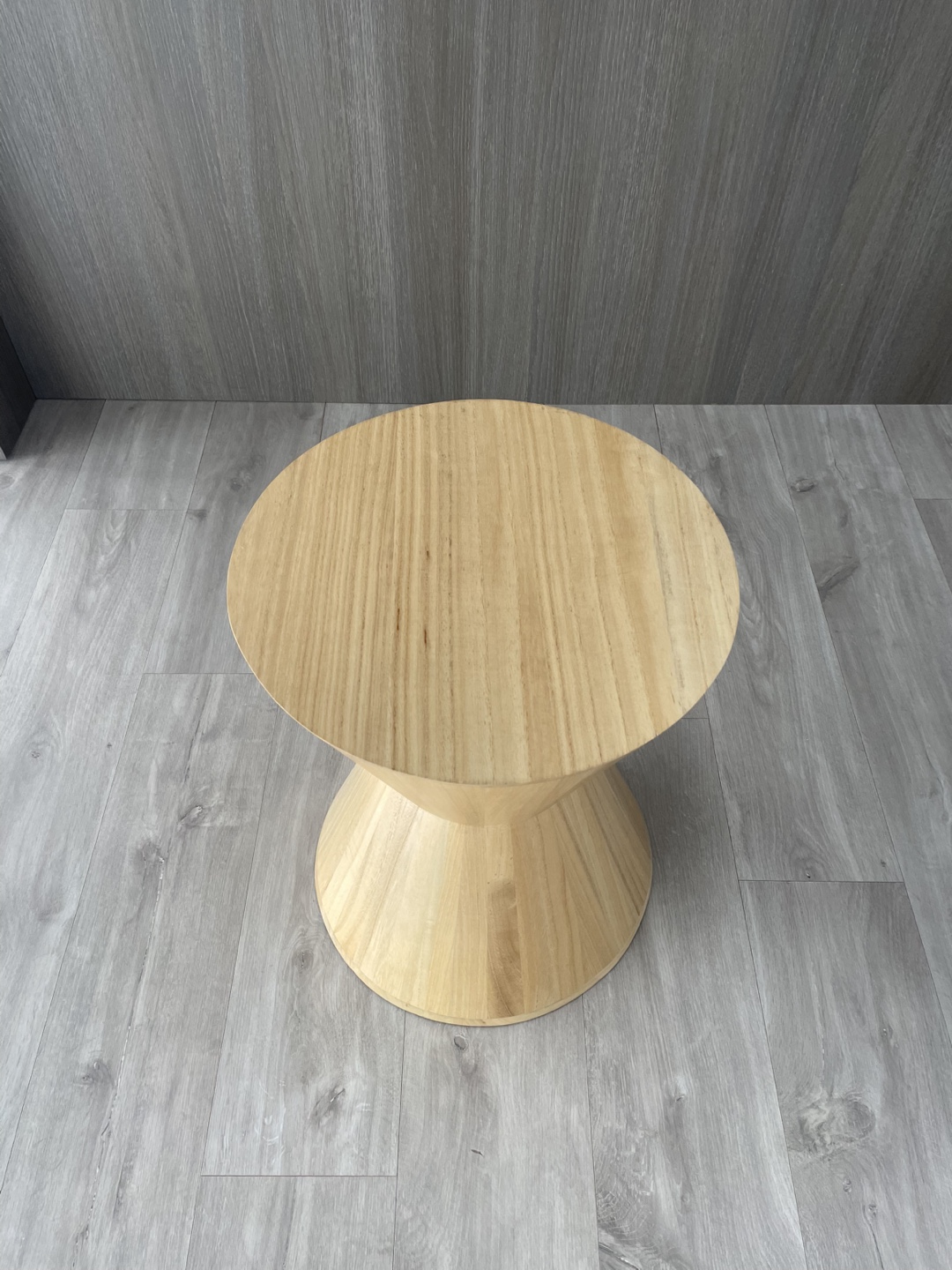 Wood Hourglass Side Table by Bouclair – Stylish & Versatile - photo 3