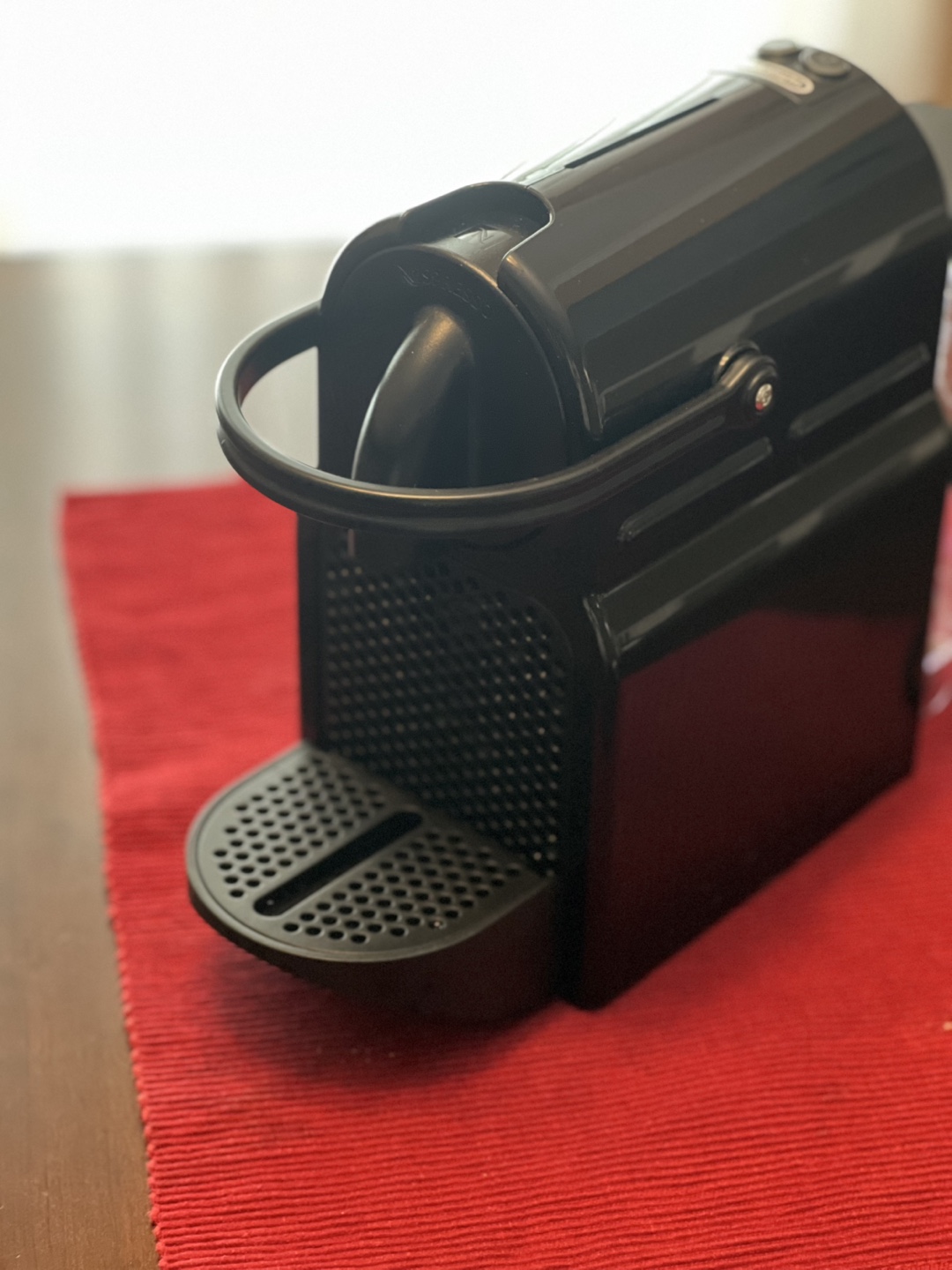 Nespresso Inissia Espresso Machine - photo 2