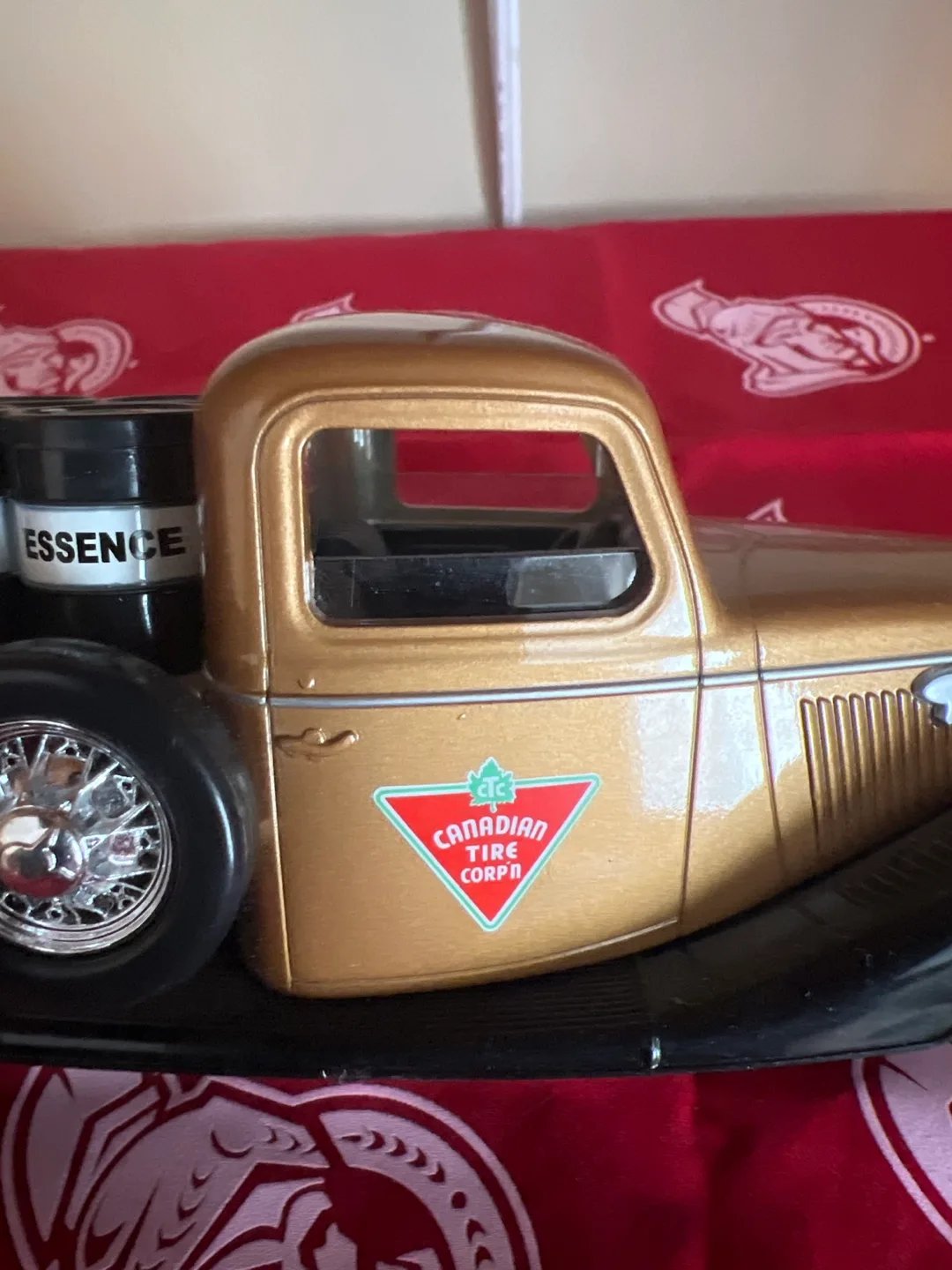 Canadian Tire Vintage Truck Collectible image indicator(4)