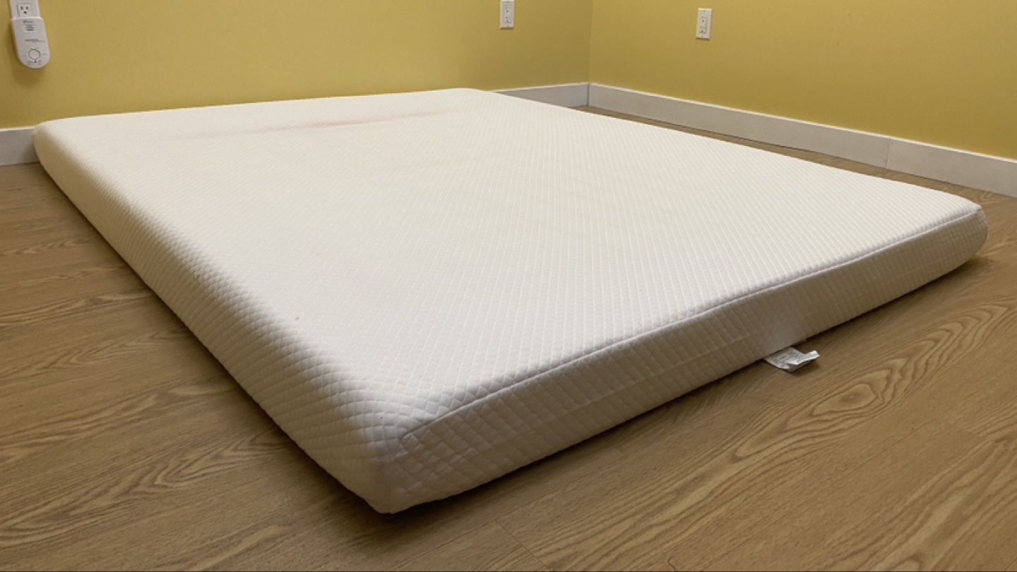 Queen Size Foam Mattress Great Condition (CAN DELIVER) - photo 2