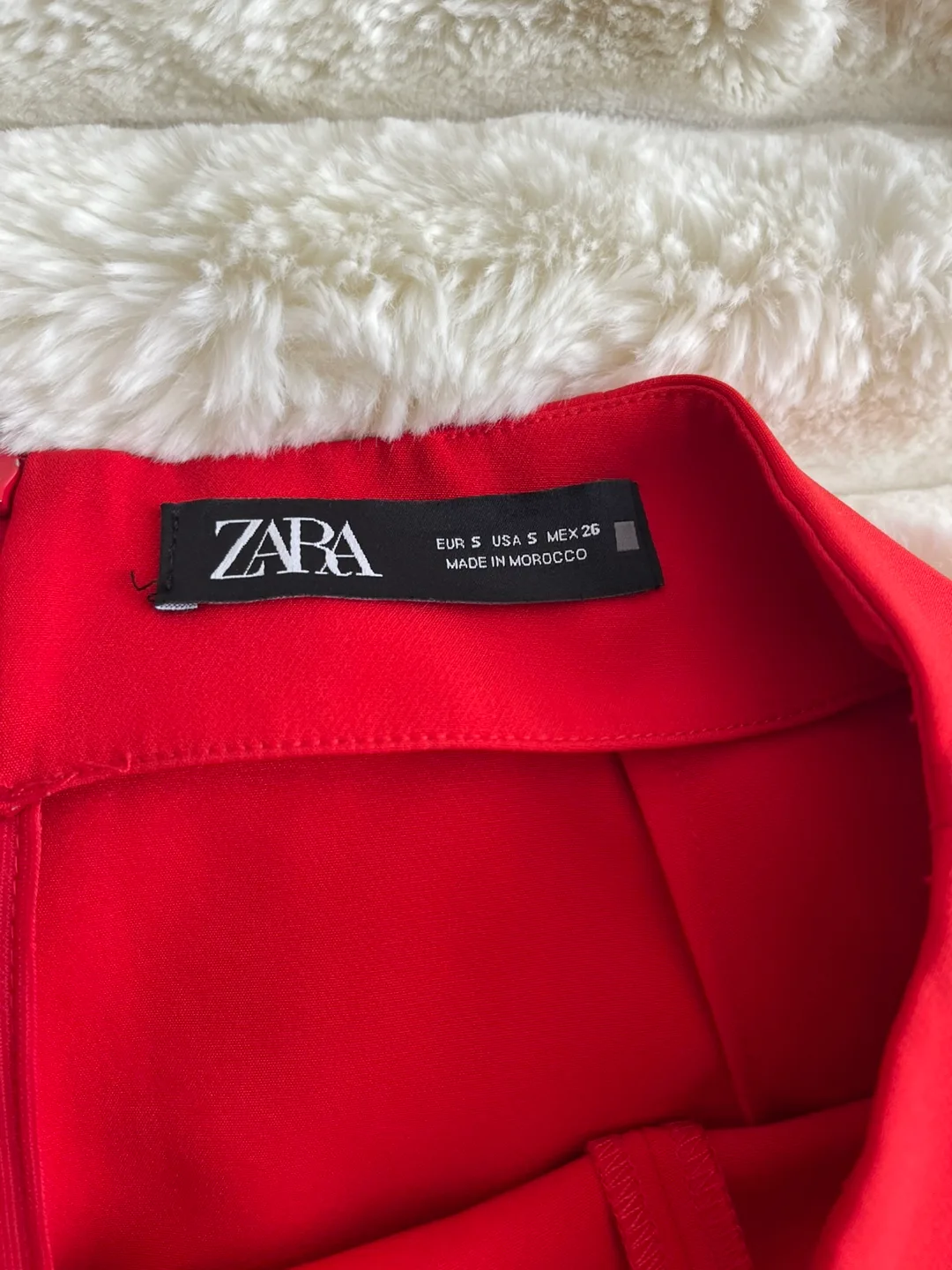 Zara Red Midi Skirt with Gold Buttons image indicator(3)