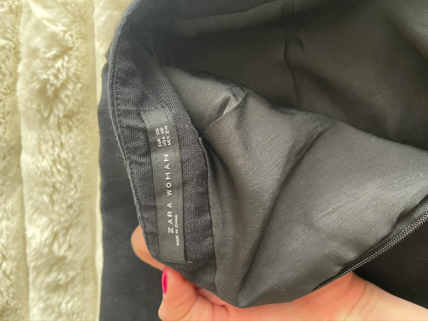 Zara Woman Embroidered Mini Skirt image indicator(2)