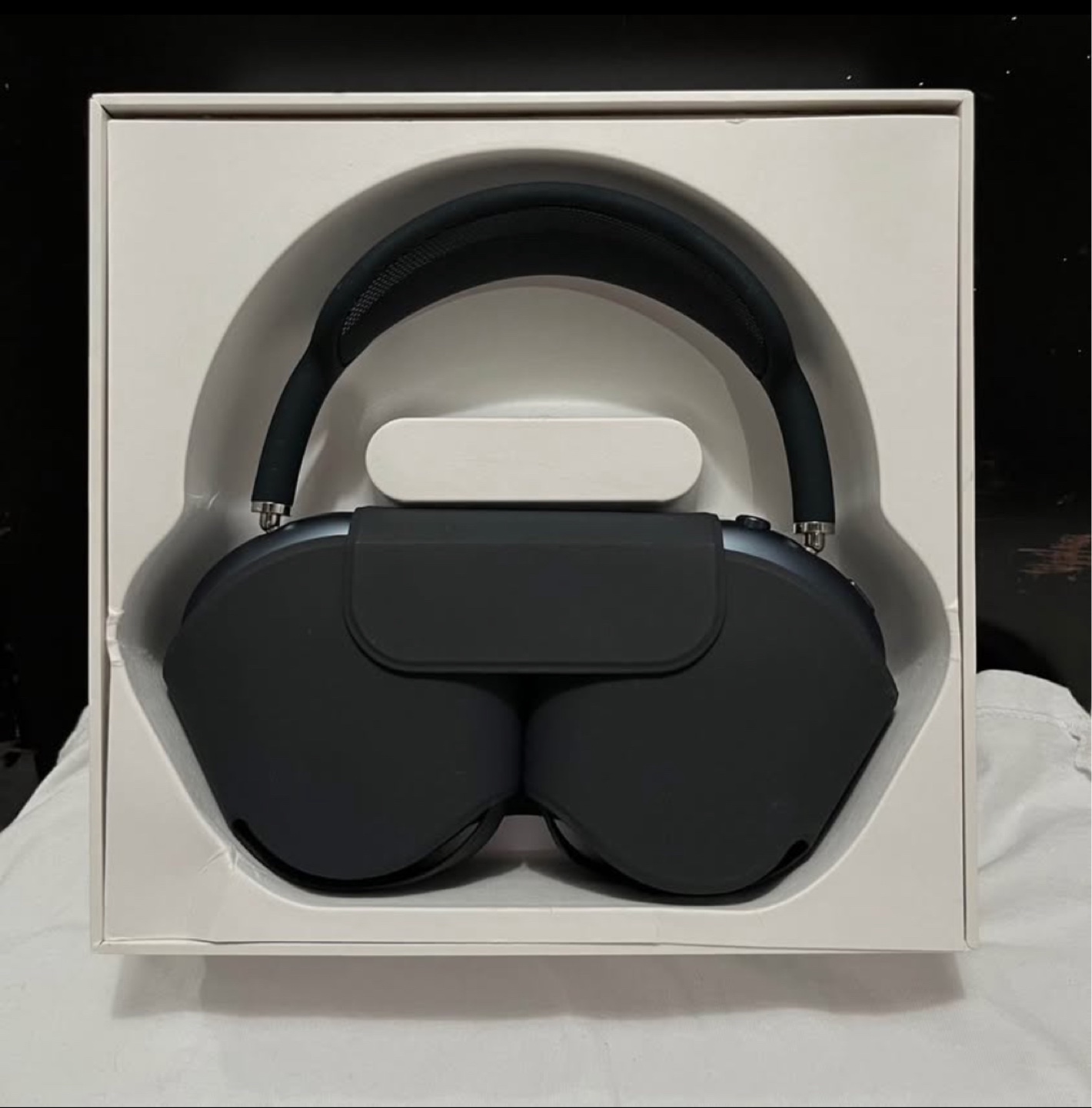 Apple AirPods Max Headphones - Midnight - photo 3