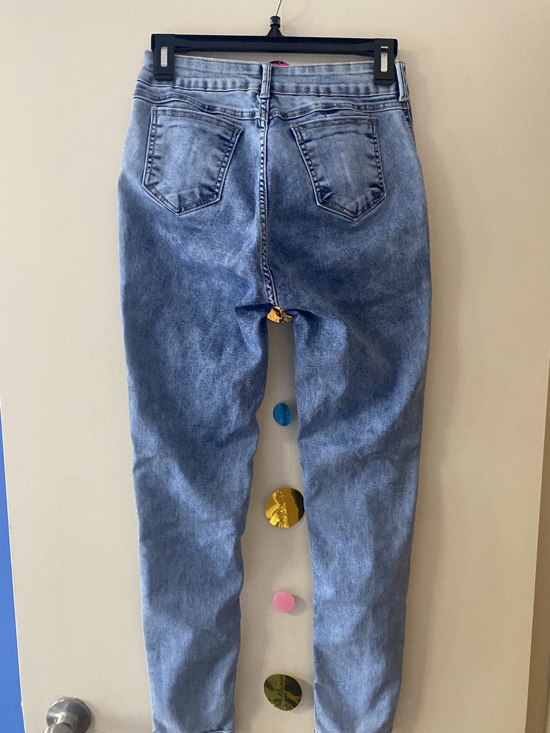Women's Light Wash Distressed Jeans - photo 3