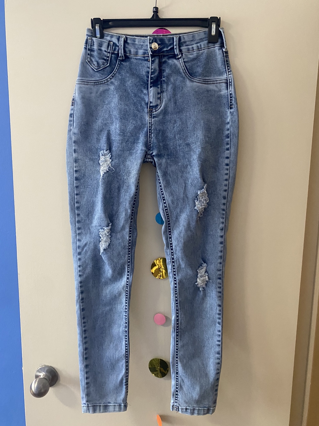 Women's Light Wash Distressed Jeans