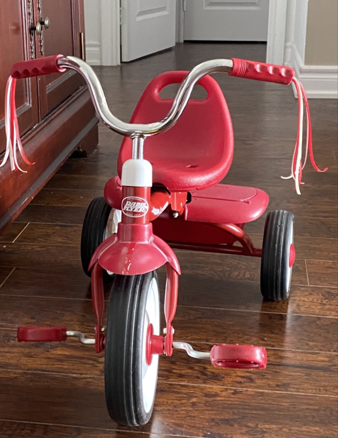 Radio Flyer Classic Red Tricycle - photo 2
