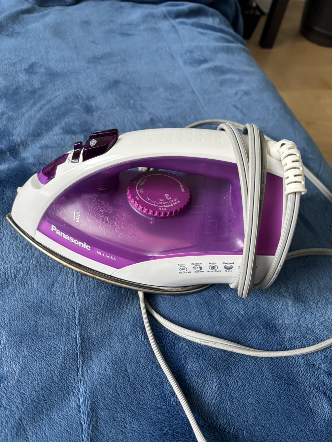 Panasonic Iron and Ironing Board - photo 2