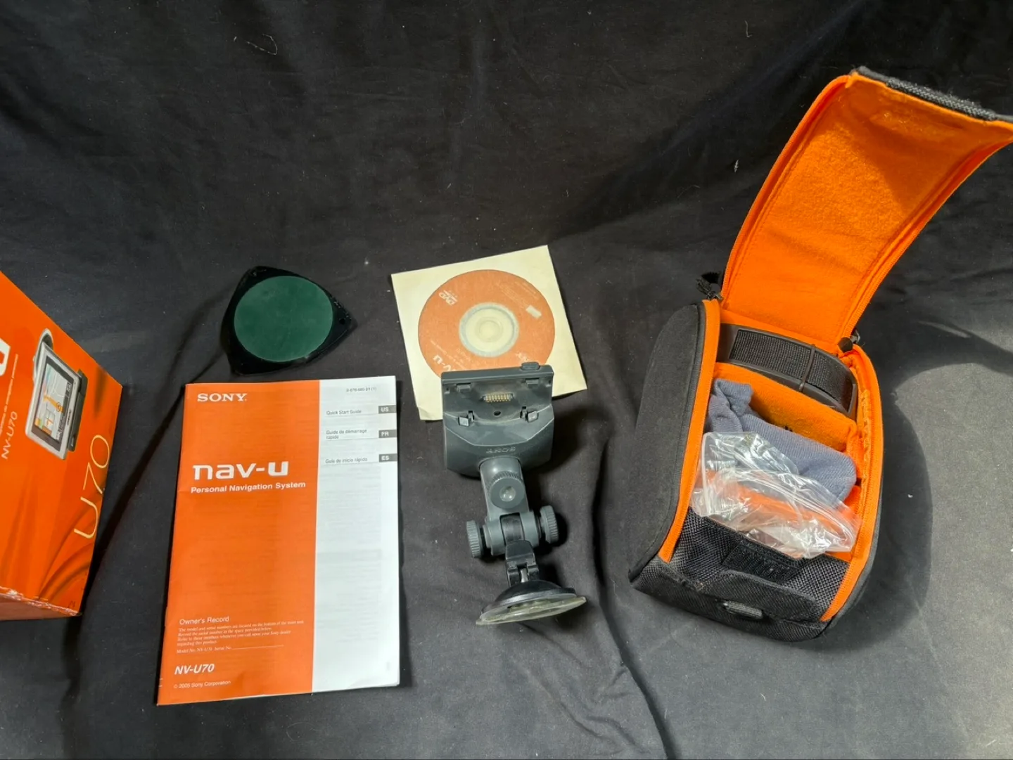 Sony nav-u NV-U70 Personal Navigation System image indicator(4)