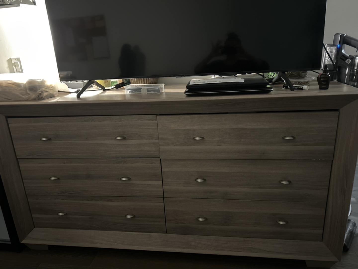6-Drawer Dresser - Grey Wood
