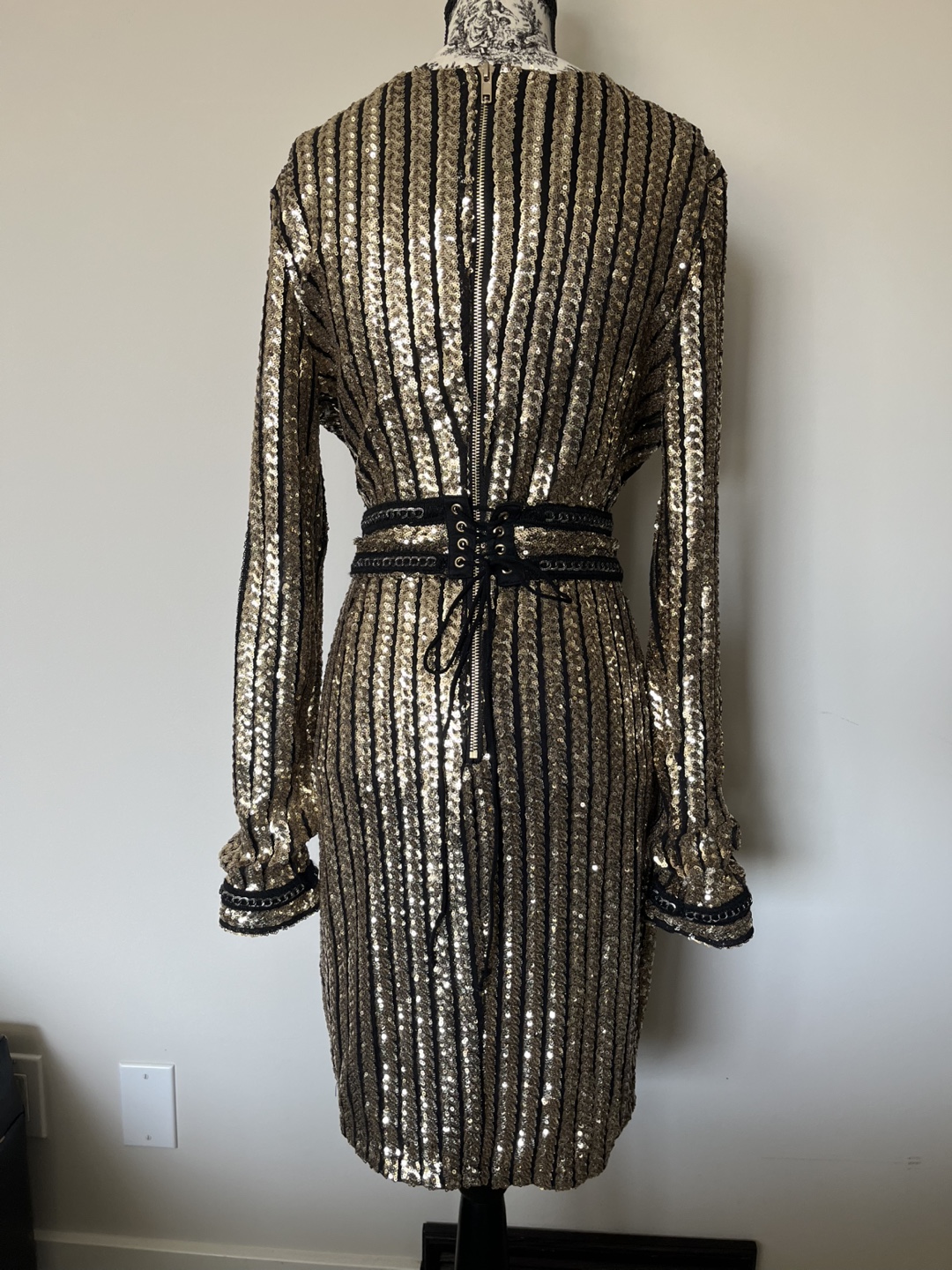 Stunning Gold and Black Sequin Mini Dress - photo 4