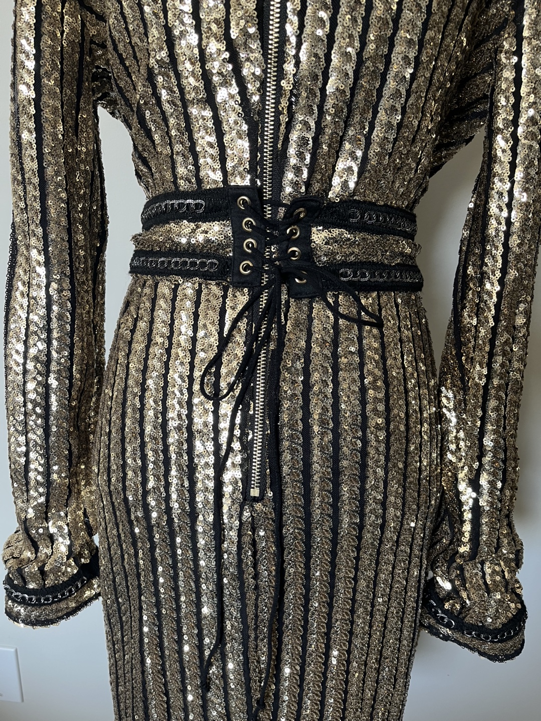 Stunning Gold and Black Sequin Mini Dress - photo 5