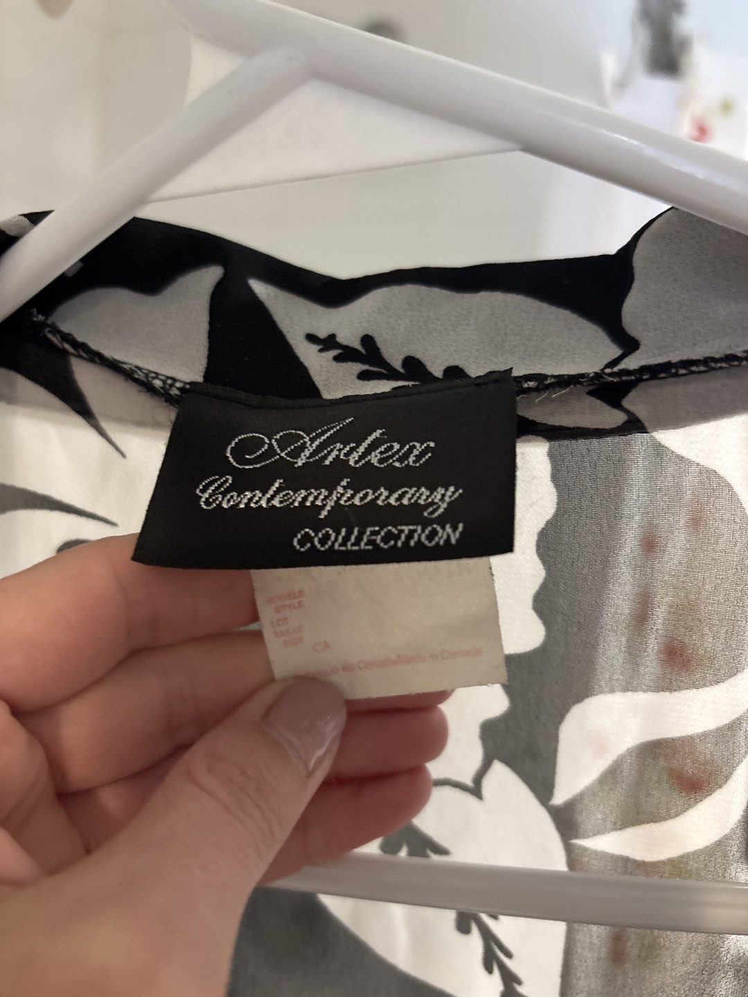 Ardex Contemporary Collection Black and White Floral Blouse - photo 3