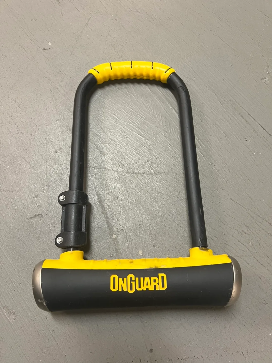 OnGuard U-Lock Bicycle Lock with Keys thumbnail