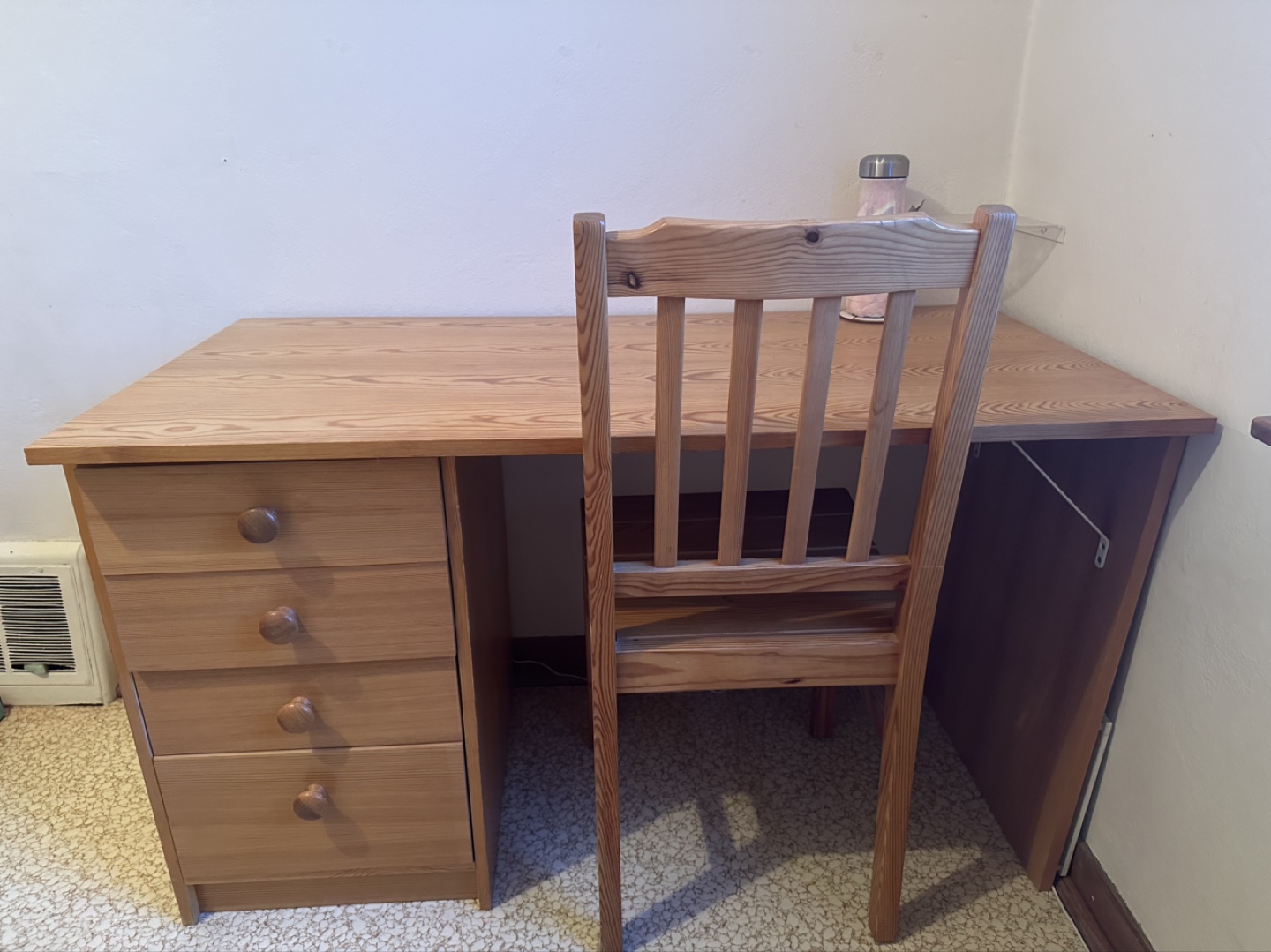 Pine IKEA desk - photo 3