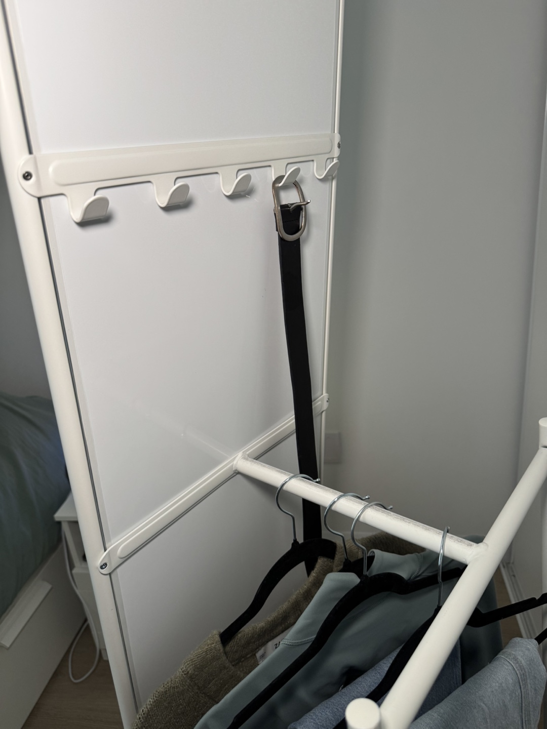 IKEA KNAPPER Full-Length Mirror with Clothes Rack - photo 3