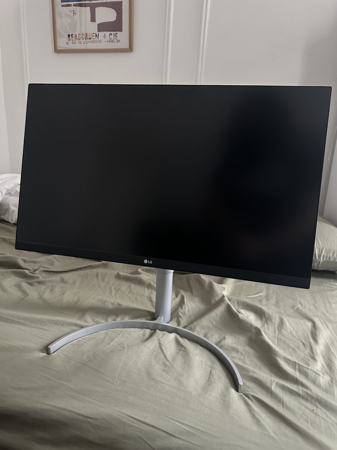 LG 27UL850-W 27-inch Ultra HD 4K Monitor