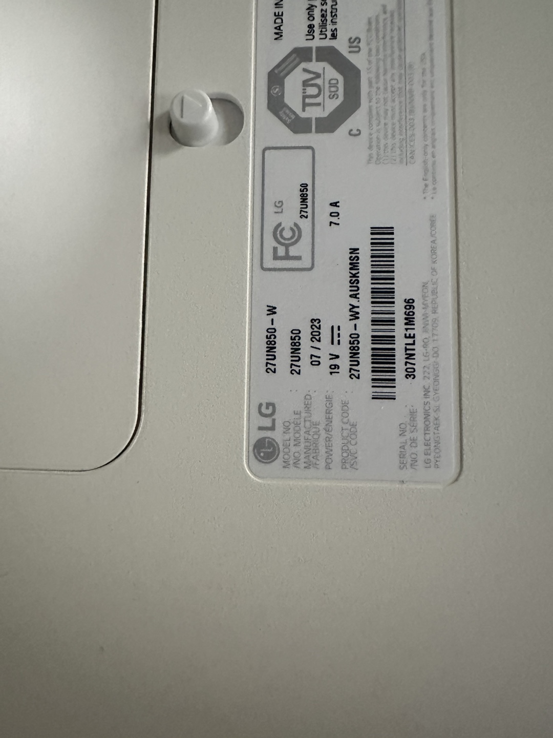 LG 27UL850-W 27-inch Ultra HD 4K Monitor - photo 2