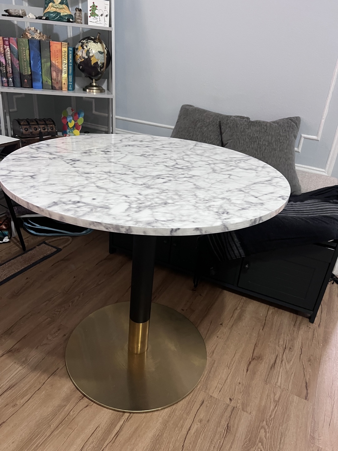 Round Faux Marble Dining Table with Gold Base - photo 3