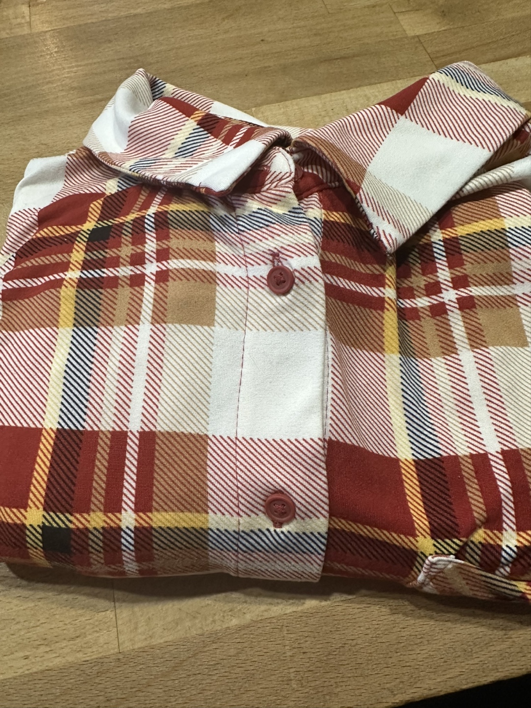 Women's Plaid Collared Shirt