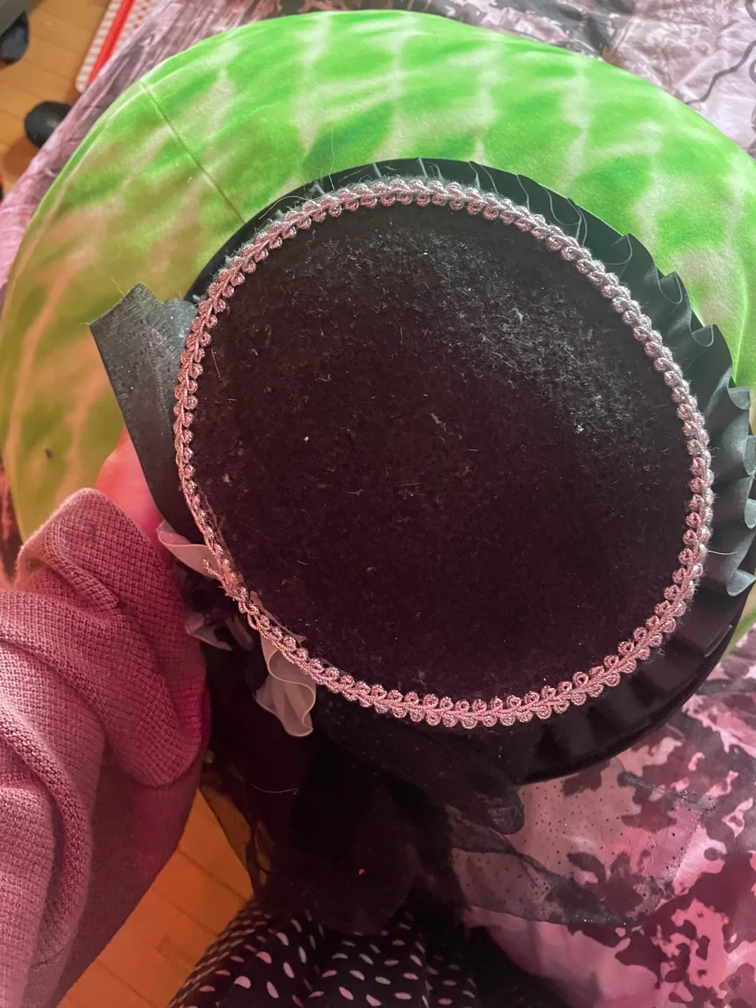 Gothic Skull Top Hat image indicator(2)