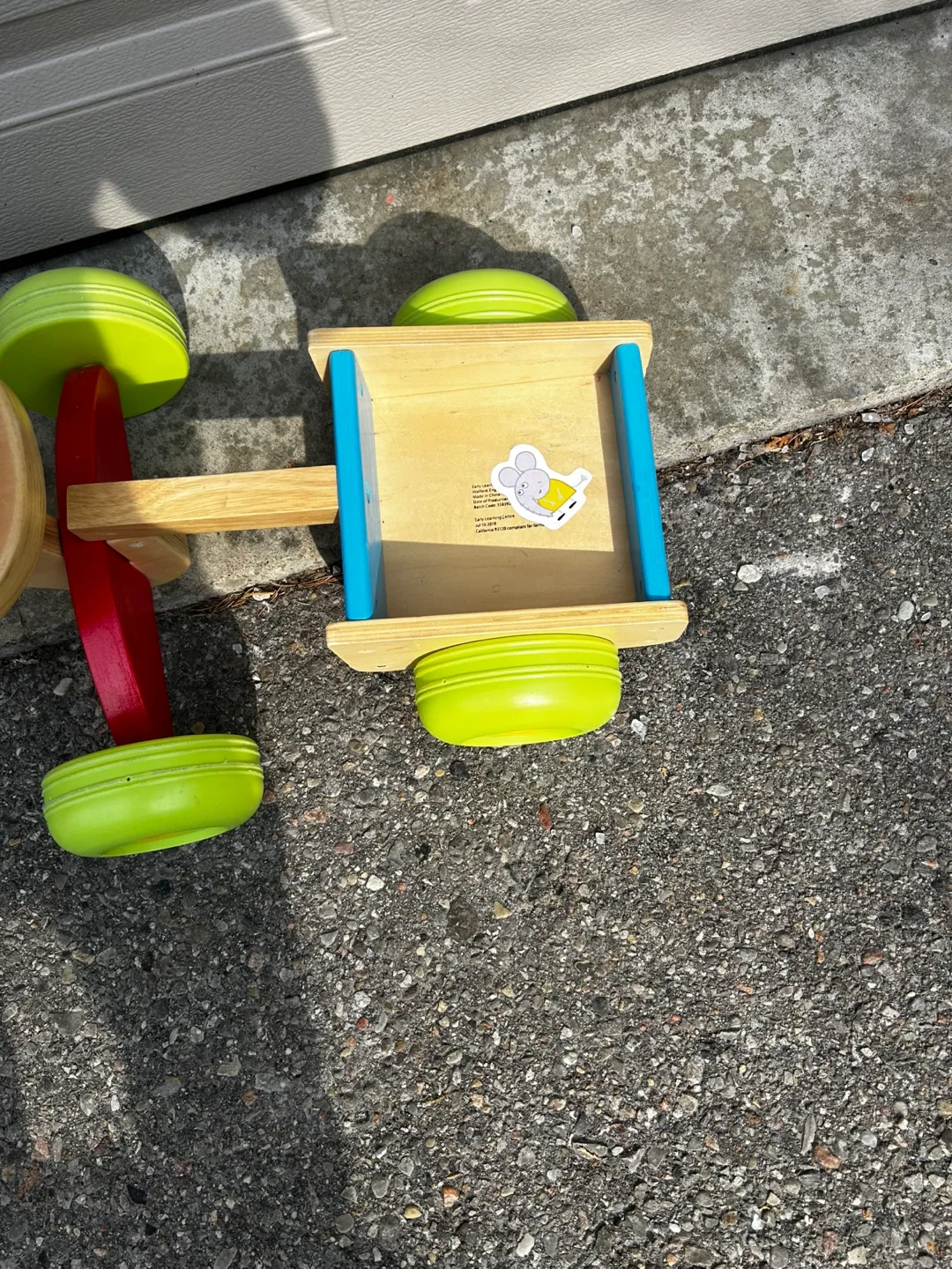 ELC Wooden Ride-on Toy with Trailer image indicator(3)