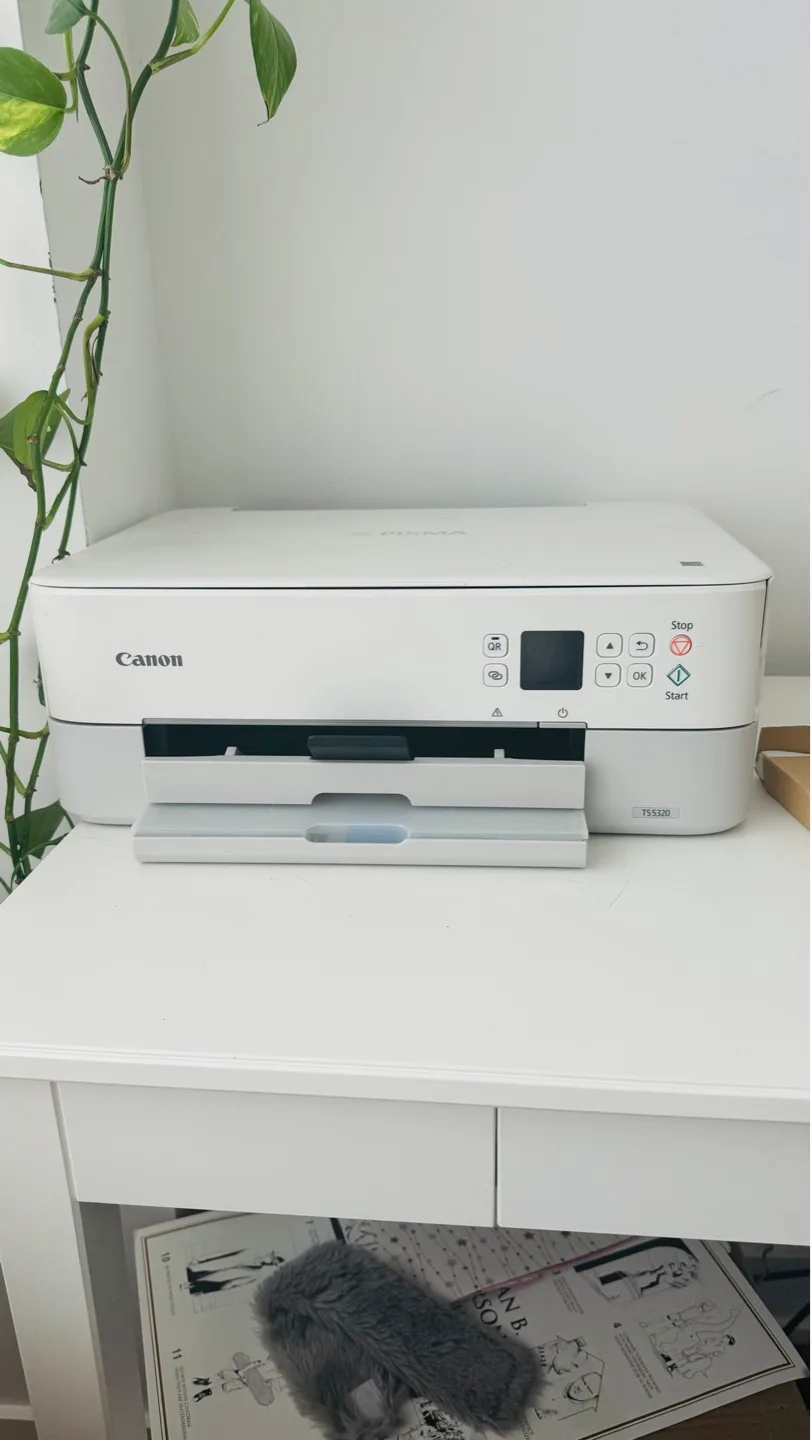 Canon PIXMA TS3320 Wireless All-in-One Printer thumbnail