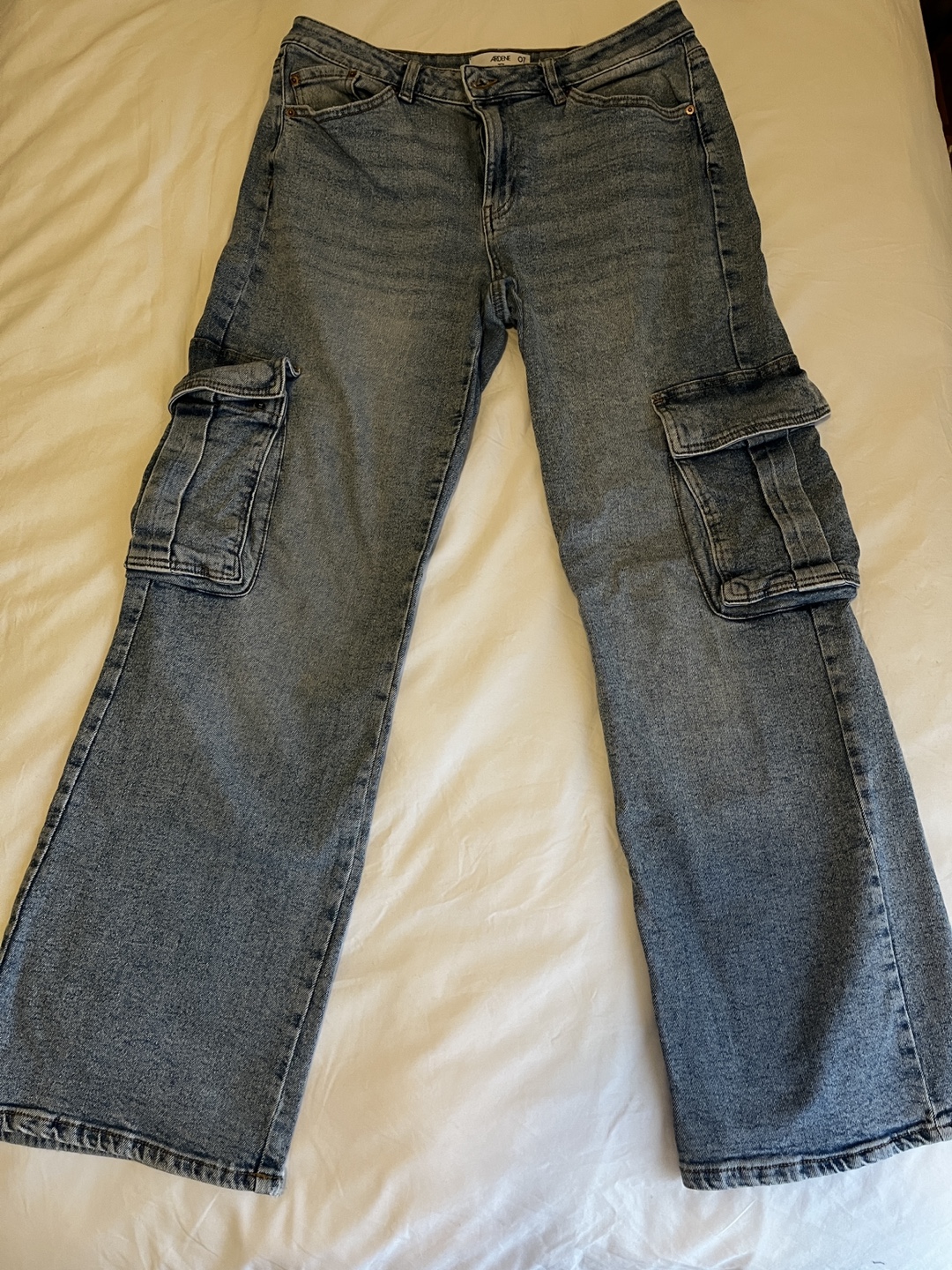 MOVING SALE‼️Ardene Mid Rise Cargo Jeans