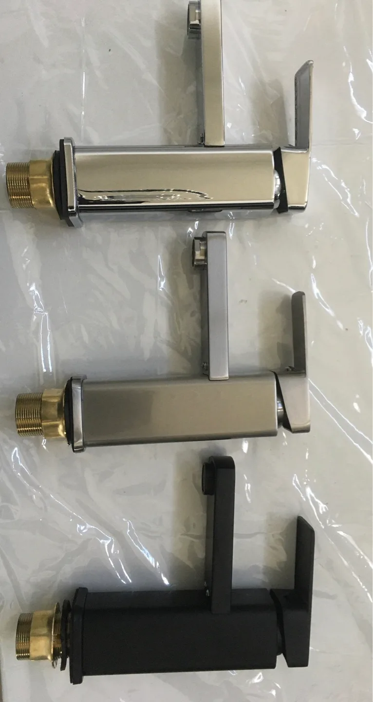 Brushed Nickel Bathroom Sink Faucet image indicator(8)