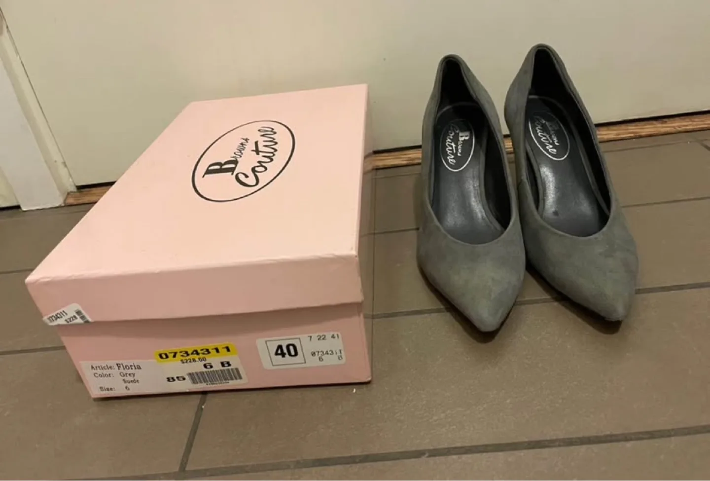Brown's Couture Grey Suede Heels - Size 6B thumbnail