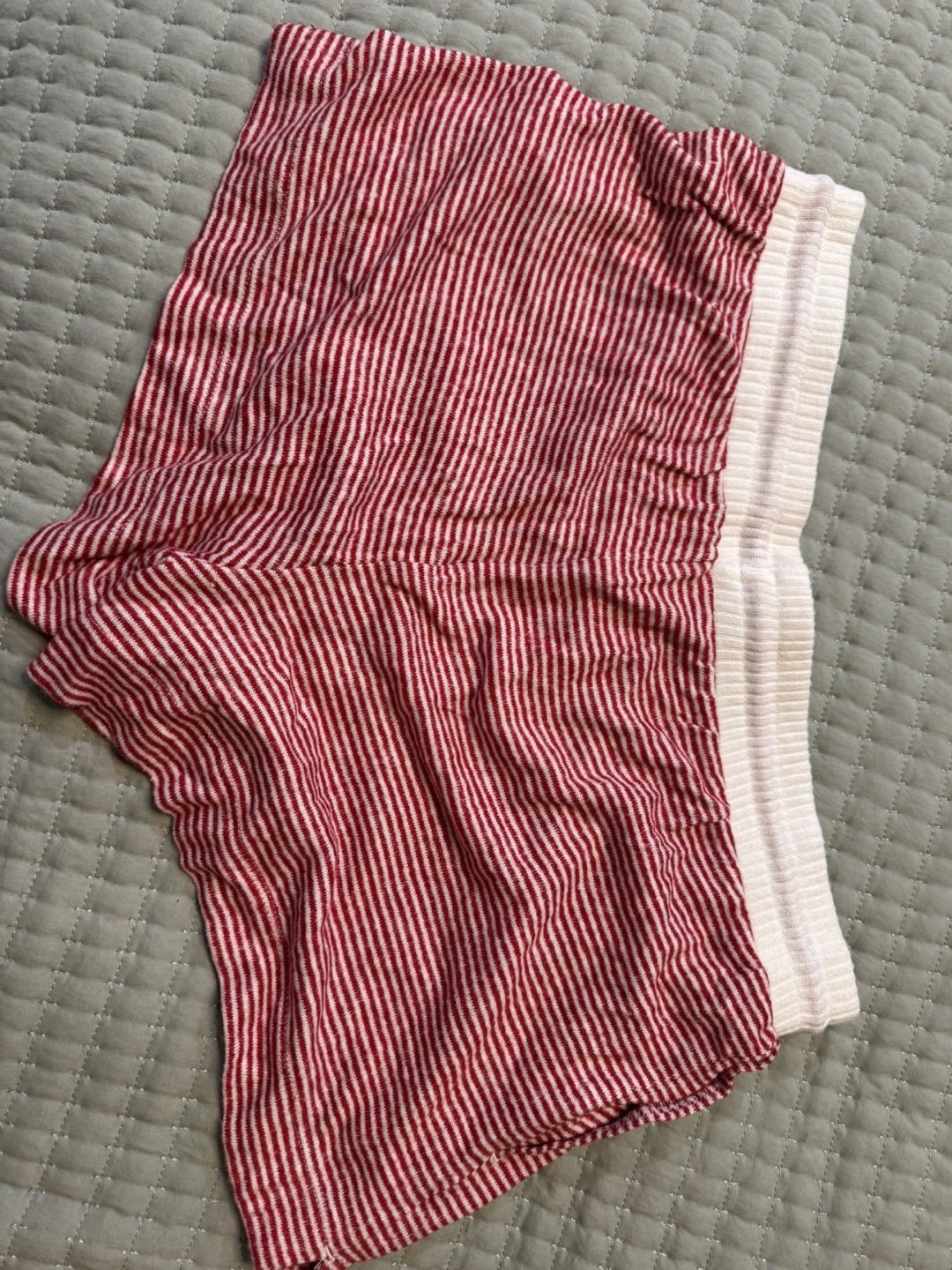 Stars Above Women's Red & White Striped Knit Shorts Size L - photo 5