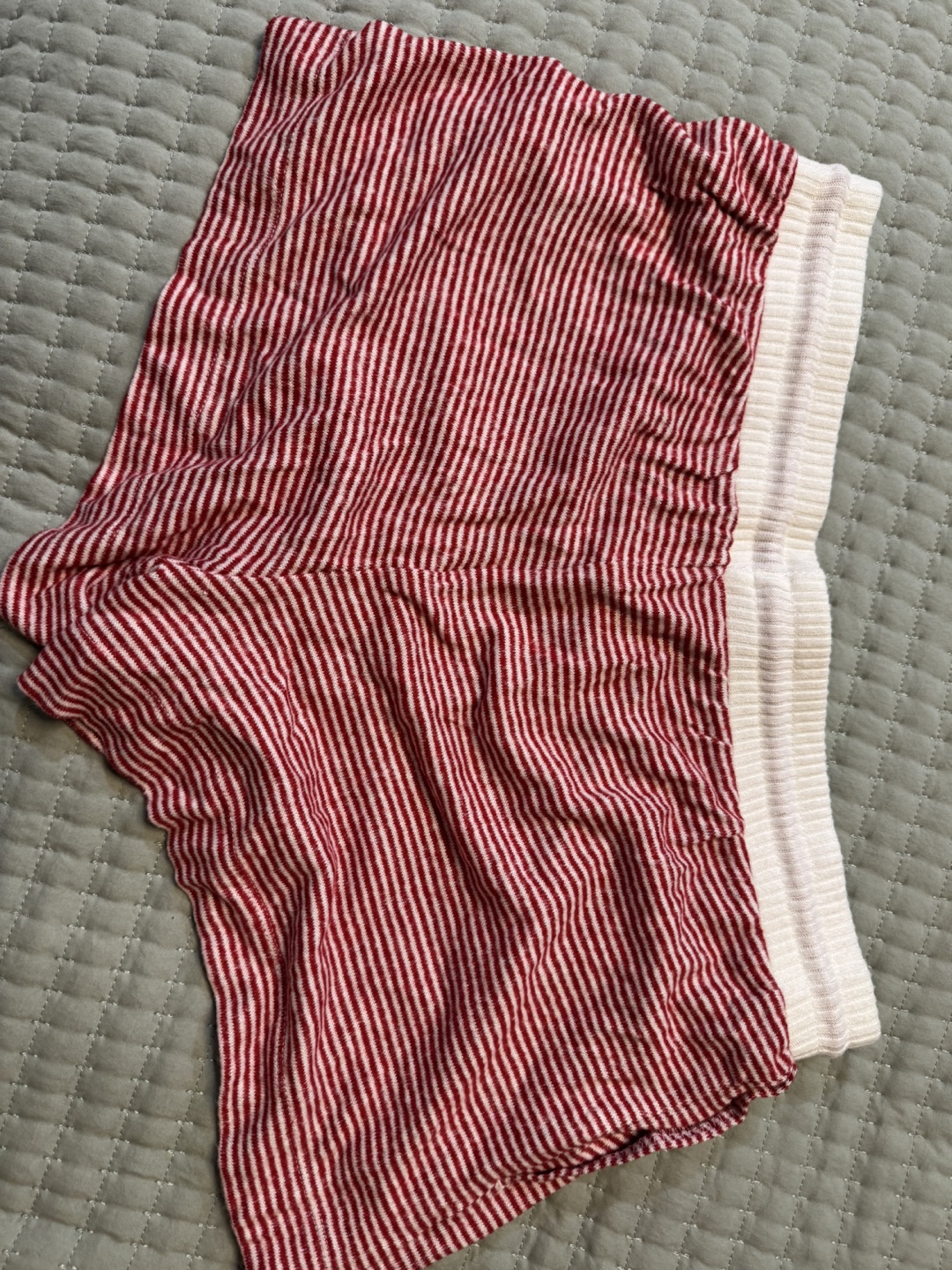 Stars Above Women's Red & White Striped Knit Shorts Size L - photo 4
