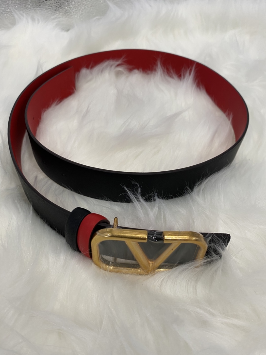Valentino Garavani Black and Red Leather Belt with Gold Buckle - photo 4