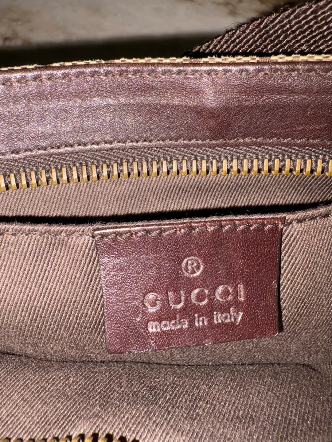 Gucci GG Canvas Shoulder Bag image indicator(7)